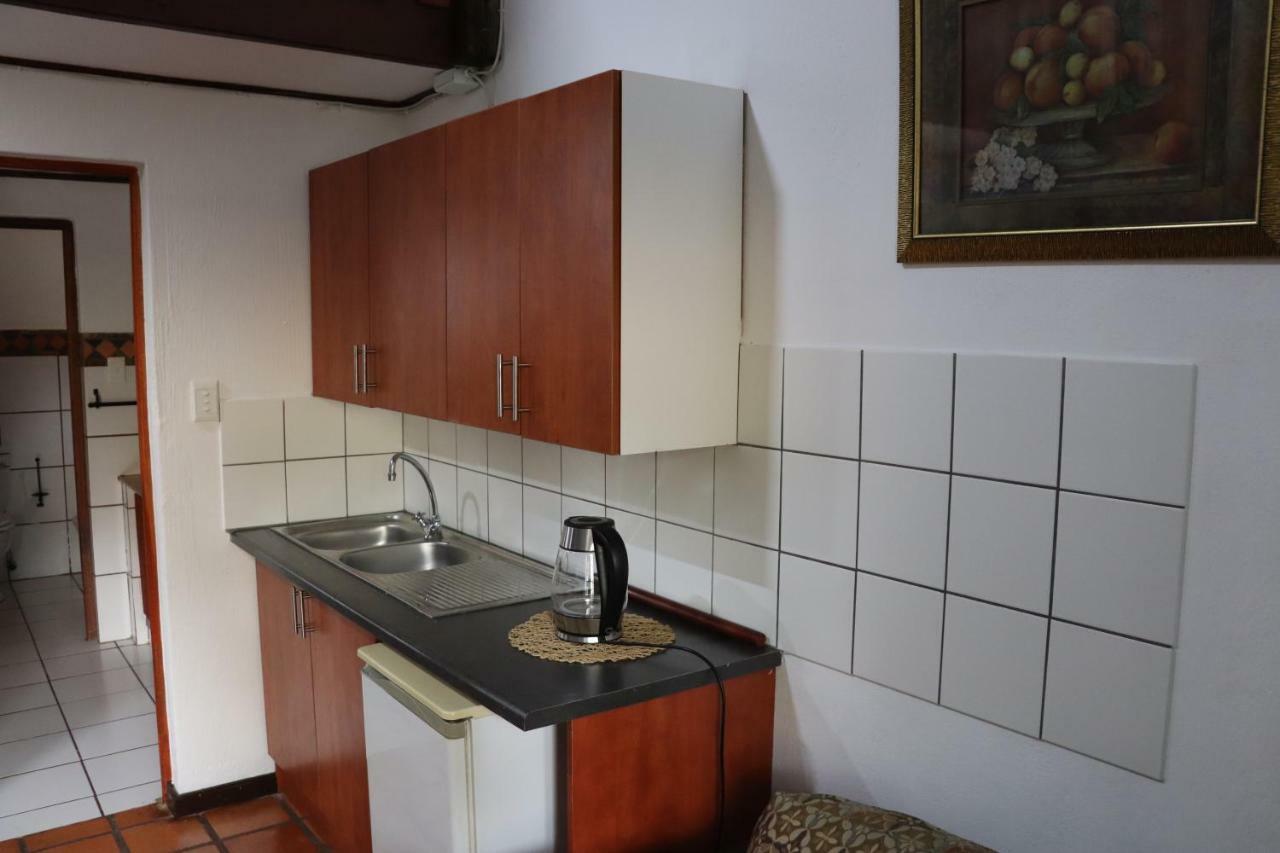 Greenwoods Self-Catering Pretoria-Noord Esterno foto